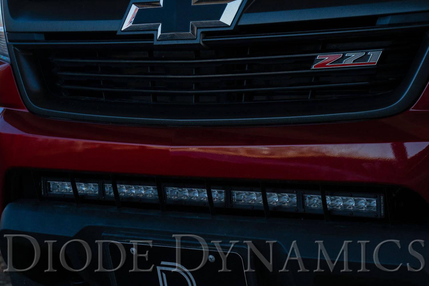 2018_chevy_colorado_creative_zoom_stealth_off.jpg
