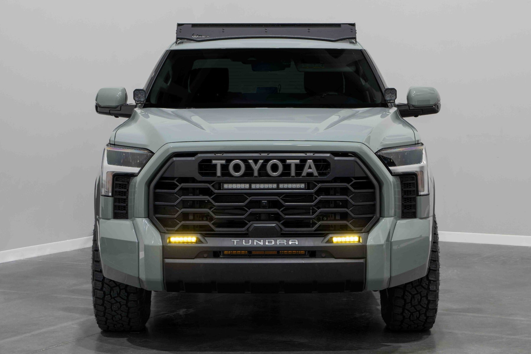 2022_toyota_tundra_studio_straight_fog_kit_on.jpg