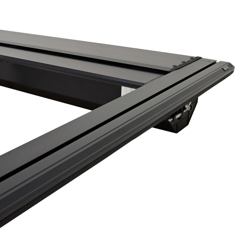 Westin 17-26 Ford F-250/F-350/F-450/F-550 SD 6ft 10in Bed Manual Retractable Tonneau Cover - Black