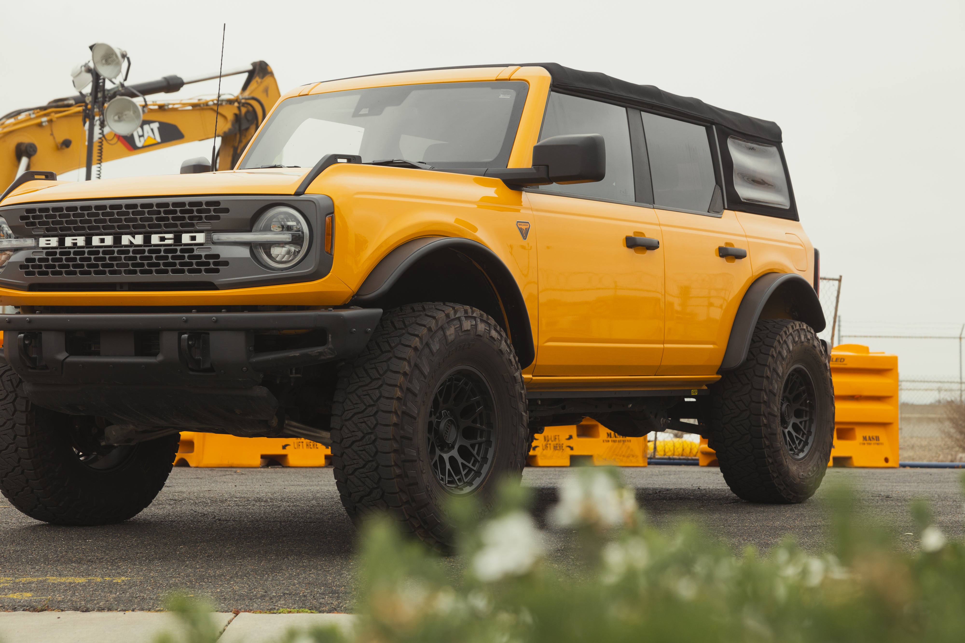 SB-Bronco-Fenders-02.JPG