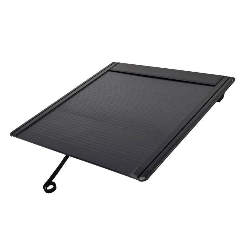 Westin 19-26 GM  Silverado/Sierra 1500 5ft 8in Bed Manual Retractable Tonneau Cover - Black