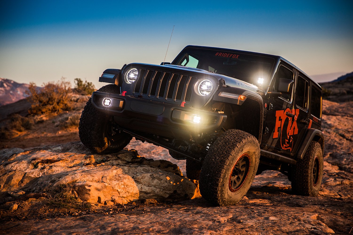 fox-stock-photo-jeep-jl-b.tif