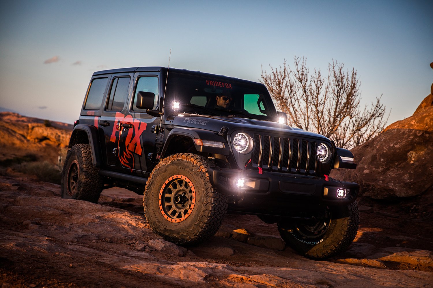 fox-stock-photo-jeep-jl-d.tif