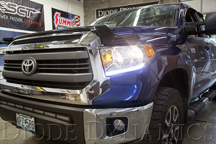 hd_drl_strip_white___headlights_on_1.jpg